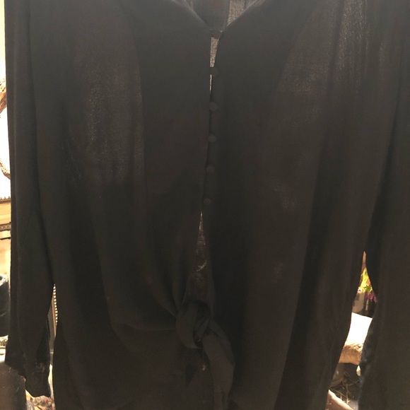 Button down blouse - Picture 2 of 2